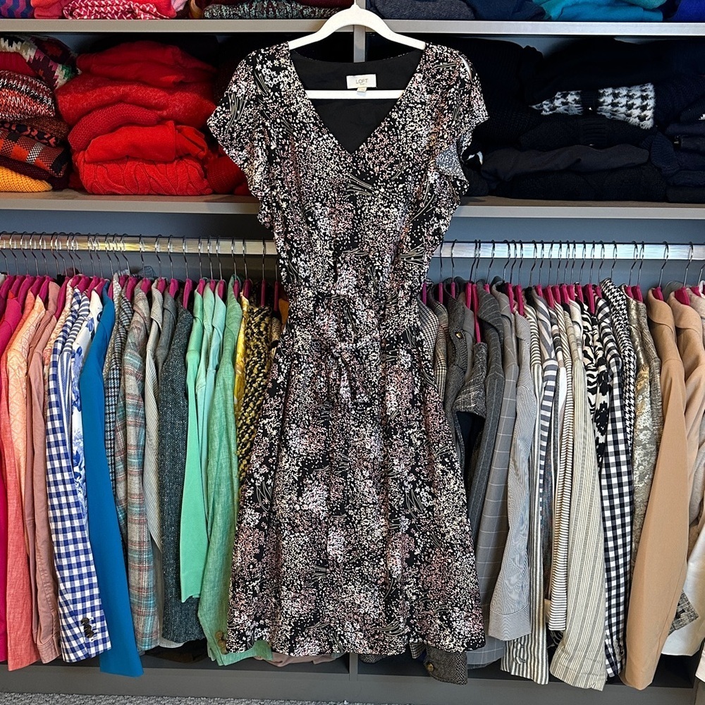 Loft black/pink/white floral split sleeve belted elastic waistband dress size S